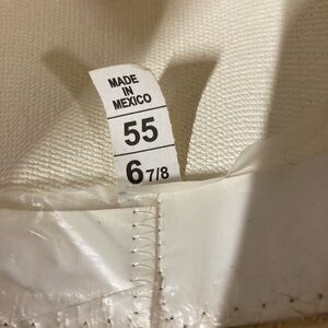 Young child cowboy hat